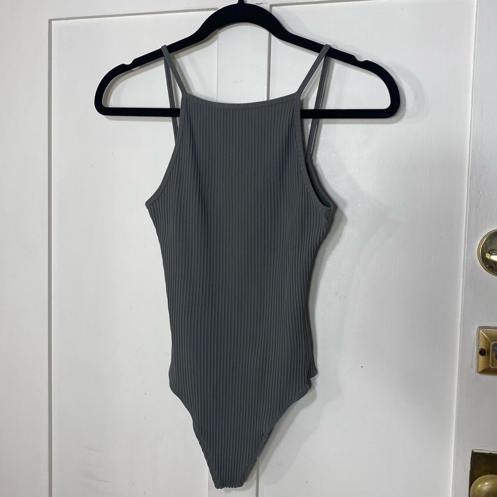Aritzia Wilfred Annecy Ribbed Gray Scoop Back Tank Top Bodysuit S